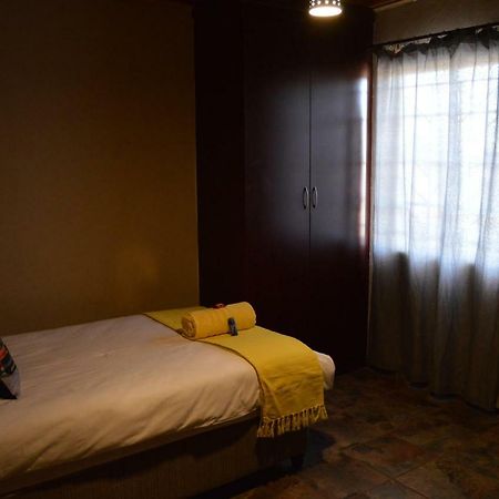 בריטס Esmarline Lodge מראה חיצוני תמונה