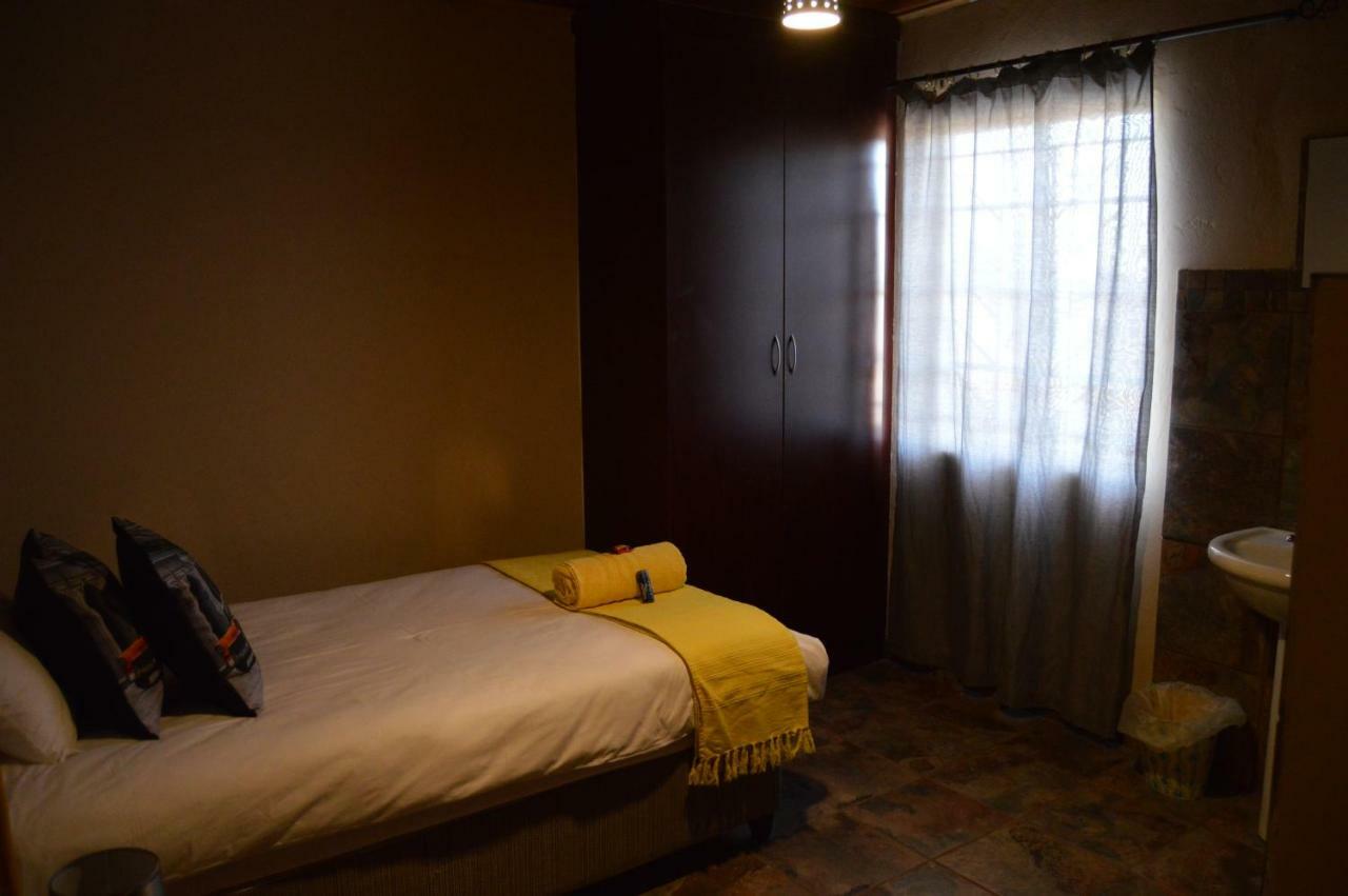 בריטס Esmarline Lodge מראה חיצוני תמונה
